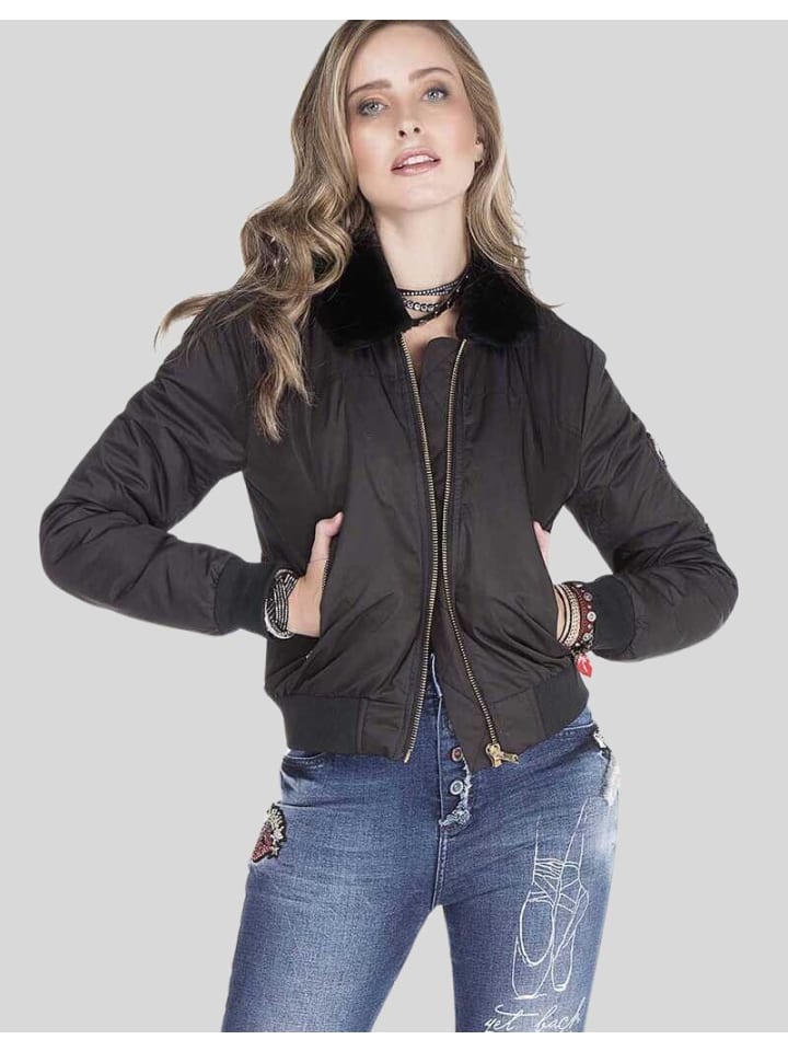 Куртка софтшелл Cipo & Baxx, черный
Куртка софтшелл Cipo & Baxx, черный