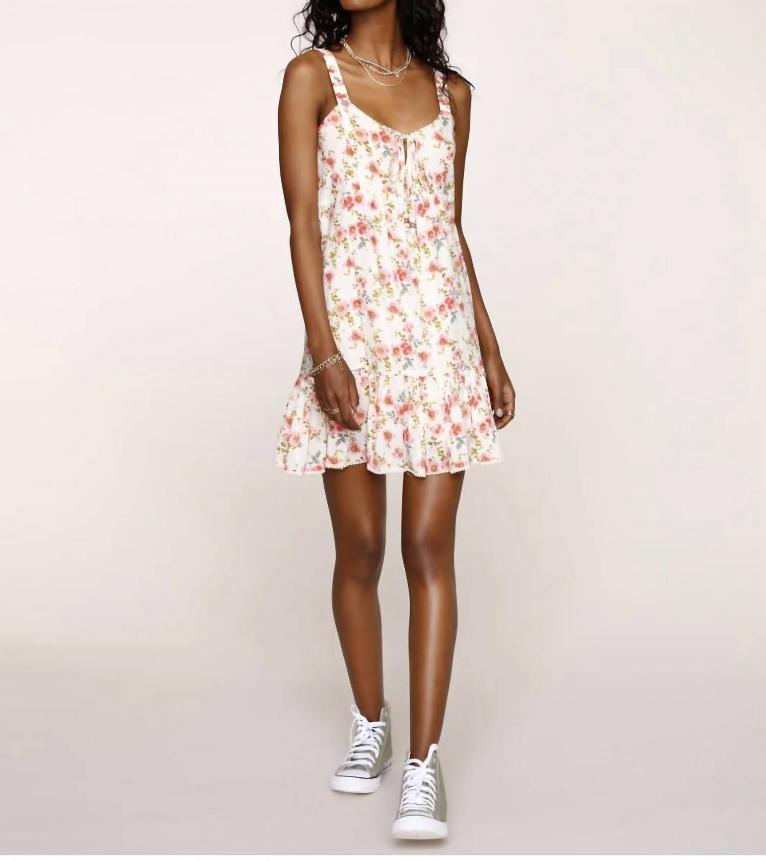 Платье Маринетт в розовом цвете heartloom
Платье Маринетт в розовом цвете heartloom