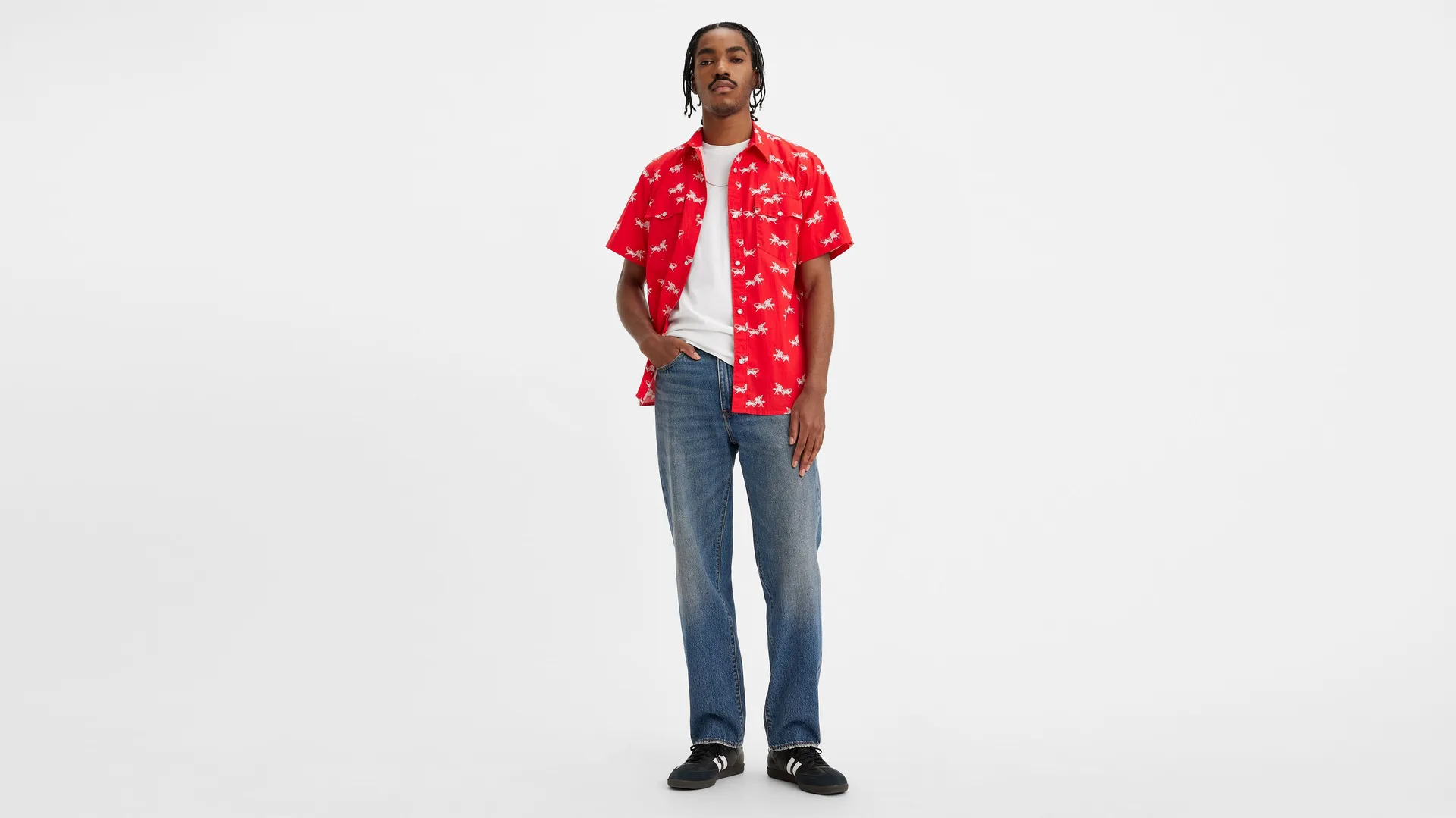 568 свободные прямые мужские джинсы Levi's, цвет Aisle Seat - Dark Wash - Non-Stretch
568 свободные прямые мужские джинсы Levi's, цвет Aisle Seat - Dark Wash - Non-Stretch