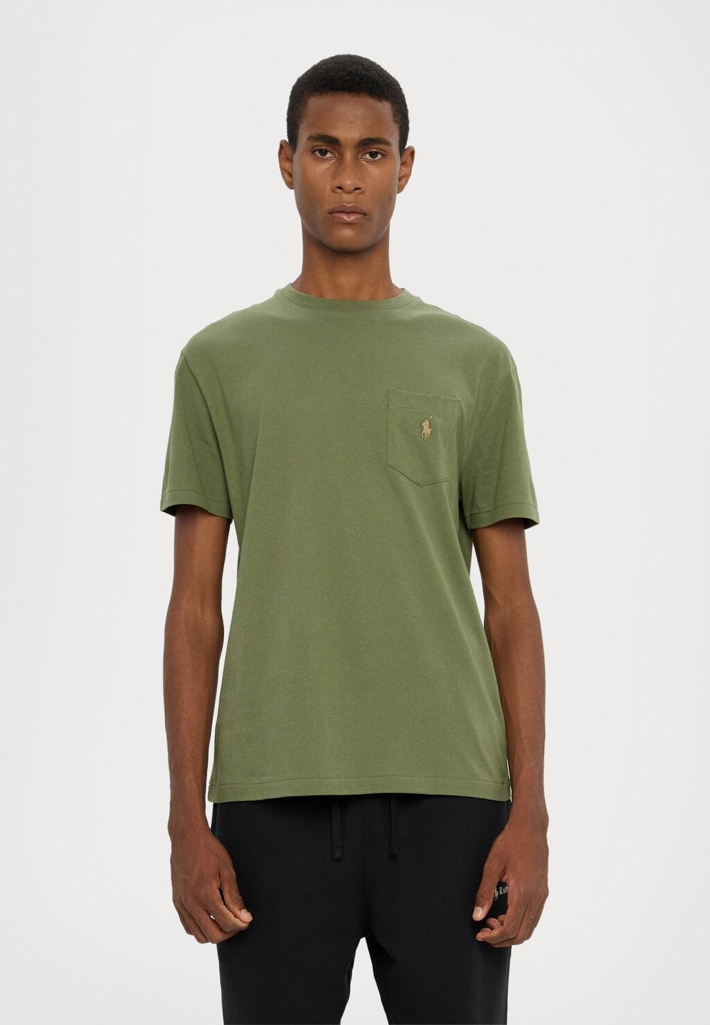 Базовая футболка CLASSIC FIT JERSEY POCKET T-SHIRT Ralph Lauren, цвет Garden Trail
Базовая футболка CLASSIC FIT JERSEY POCKET T-SHIRT Ralph Lauren, цвет Garden Trail