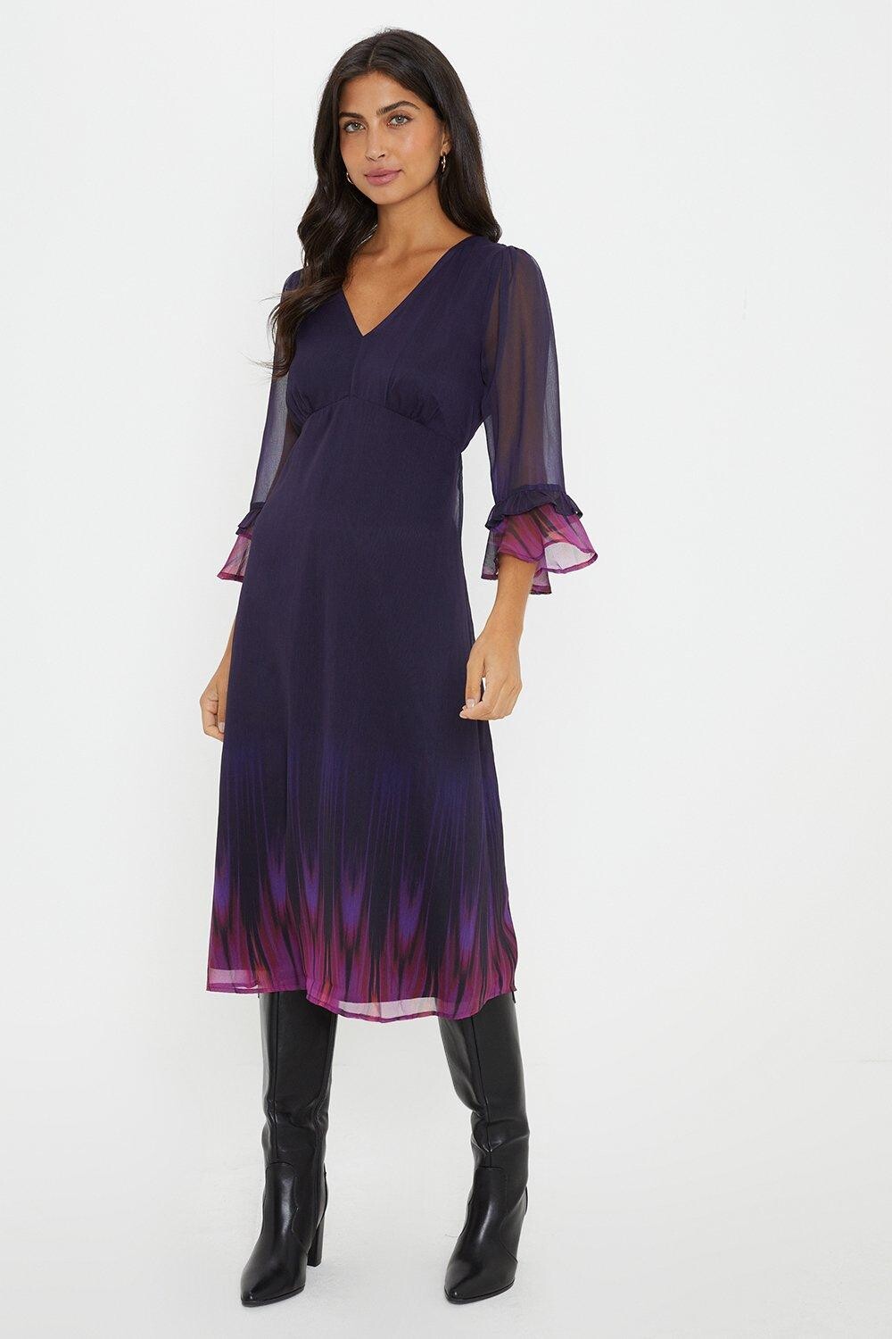 Платье миди с рукавами-флейтой Wallis, темно-синий
Платье миди с рукавами-флейтой Wallis, темно-синий