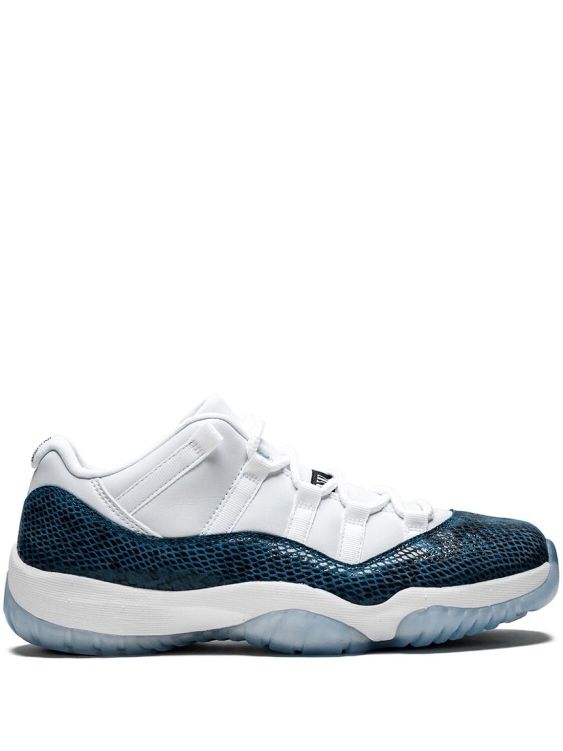 Jordan кроссовки Air Jordan 11 Retro Low LE, белый
Jordan кроссовки Air Jordan 11 Retro Low LE, белый