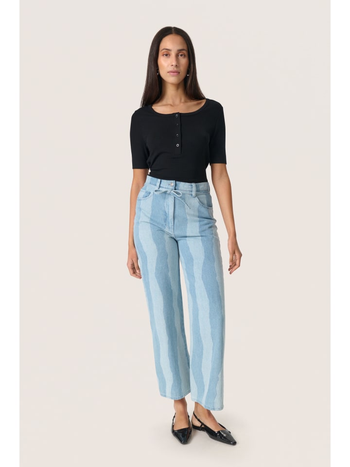 Джинсы Soaked in Luxury
Джинсы Soaked in Luxury