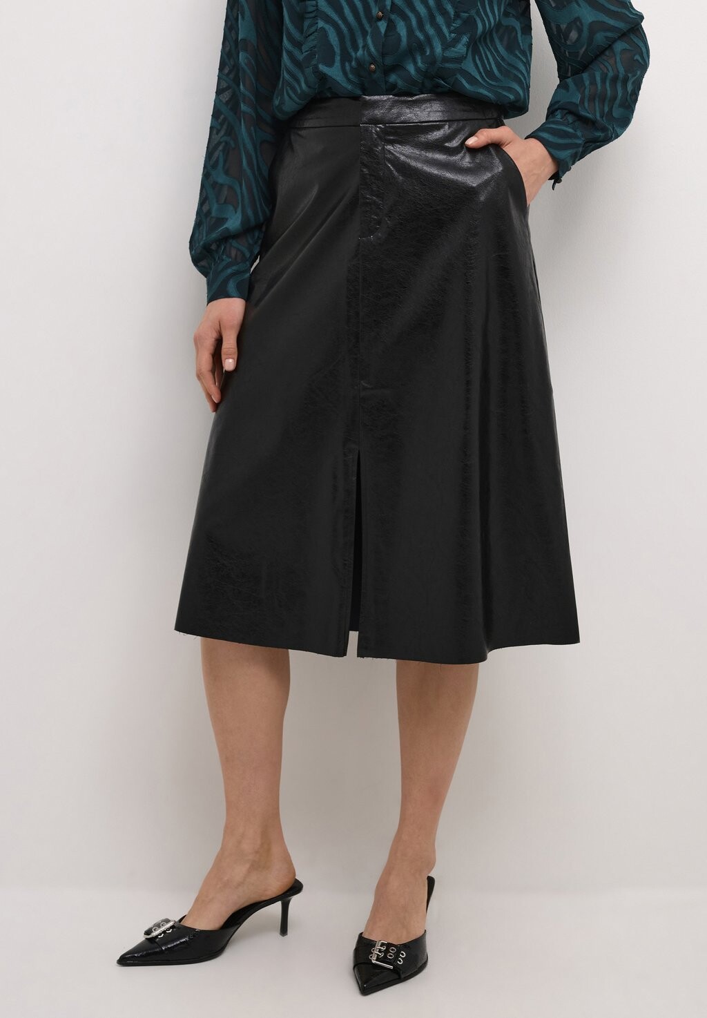 Юбка А-силуэта CANDI Cream, черный
Юбка А-силуэта CANDI Cream, черный