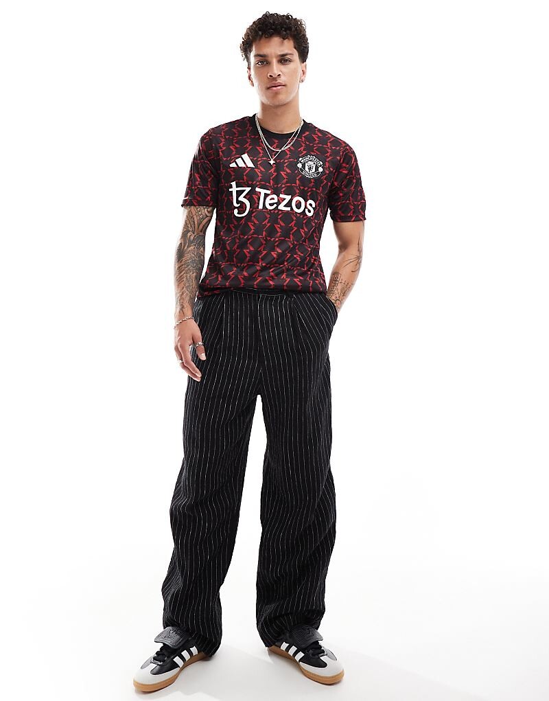 Adidas Football – Манчестер Юнайтед 24/25 перед матчем – черно-бордовая футбольная футболка из джерси
Adidas Football – Манчестер Юнайтед 24/25 перед матчем – черно-бордовая футбольная футболка из джерси
