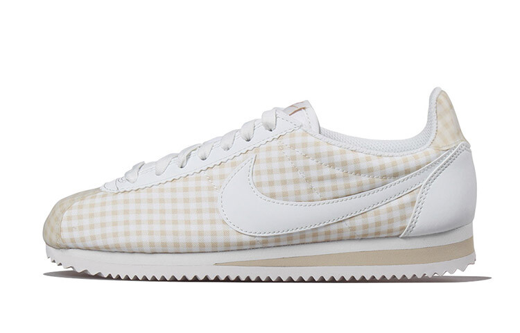 Женские беговые кроссовки Nike Cortez
Женские беговые кроссовки Nike Cortez