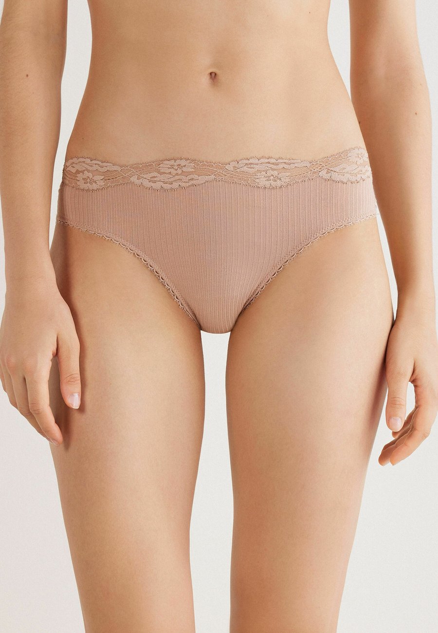 Брифы Intimissimi Briefs, Natural/Tan
Брифы Intimissimi Briefs, Natural/Tan