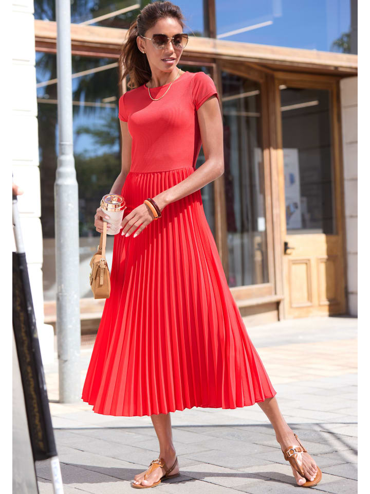 Платье миди красного цвета LASCANA
Платье миди красного цвета LASCANA