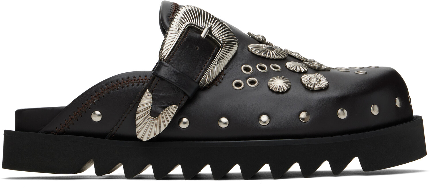 Коричневые туфли-сабо с металлическими люверсами Toga Virilis, Dark brown leather
Коричневые туфли-сабо с металлическими люверсами Toga Virilis, Dark brown leather