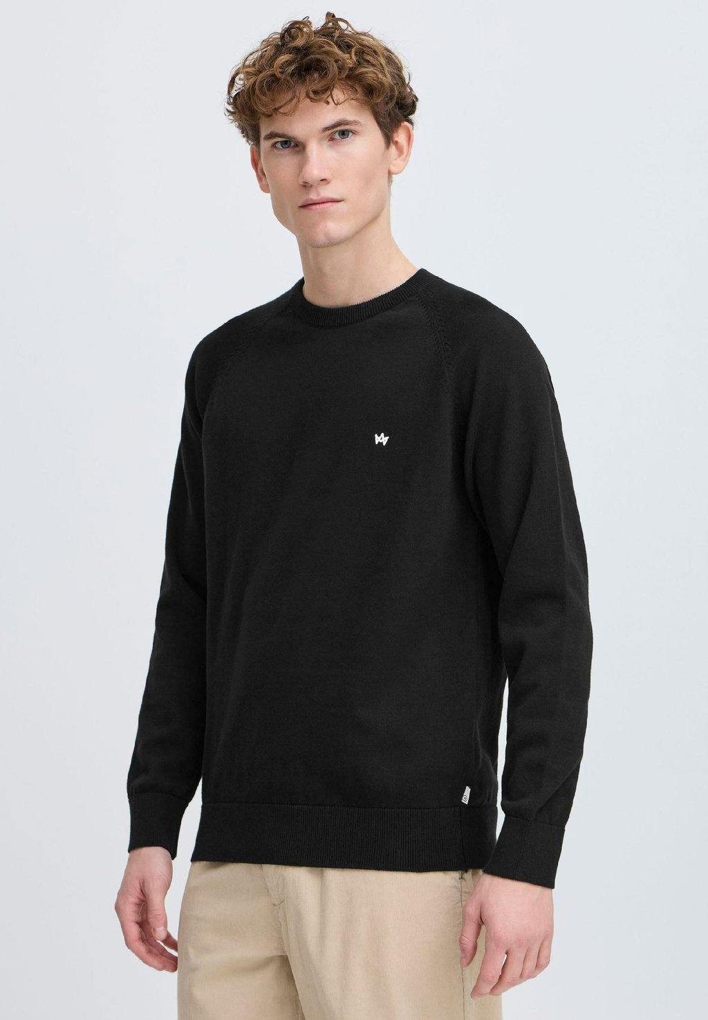 Свитер EMIL Kronstadt, черный
Свитер EMIL Kronstadt, черный