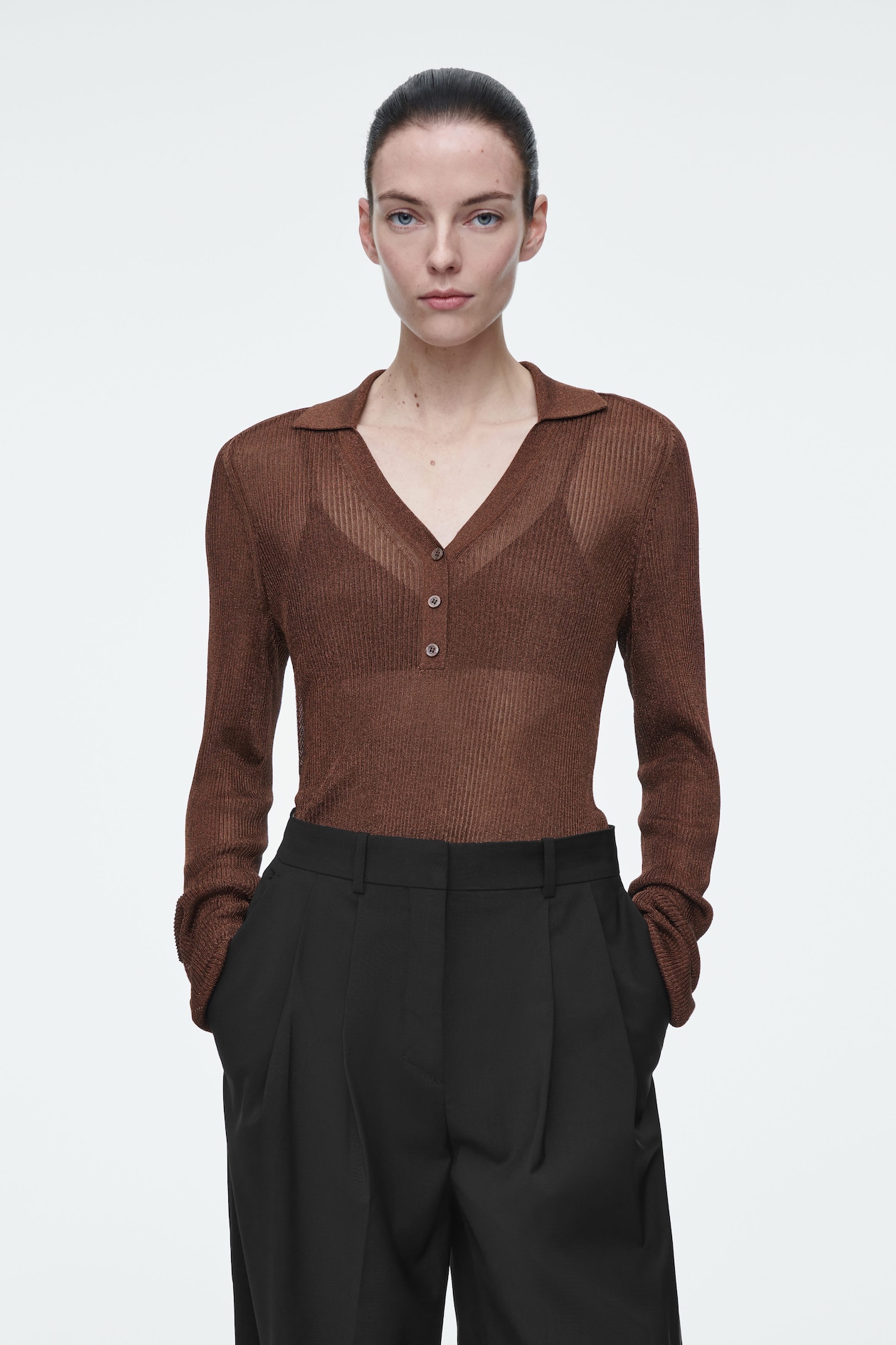 Рубашка поло в рубчик из мерцающего трикотажа COS, красное дерево
Рубашка поло в рубчик из мерцающего трикотажа COS, красное дерево