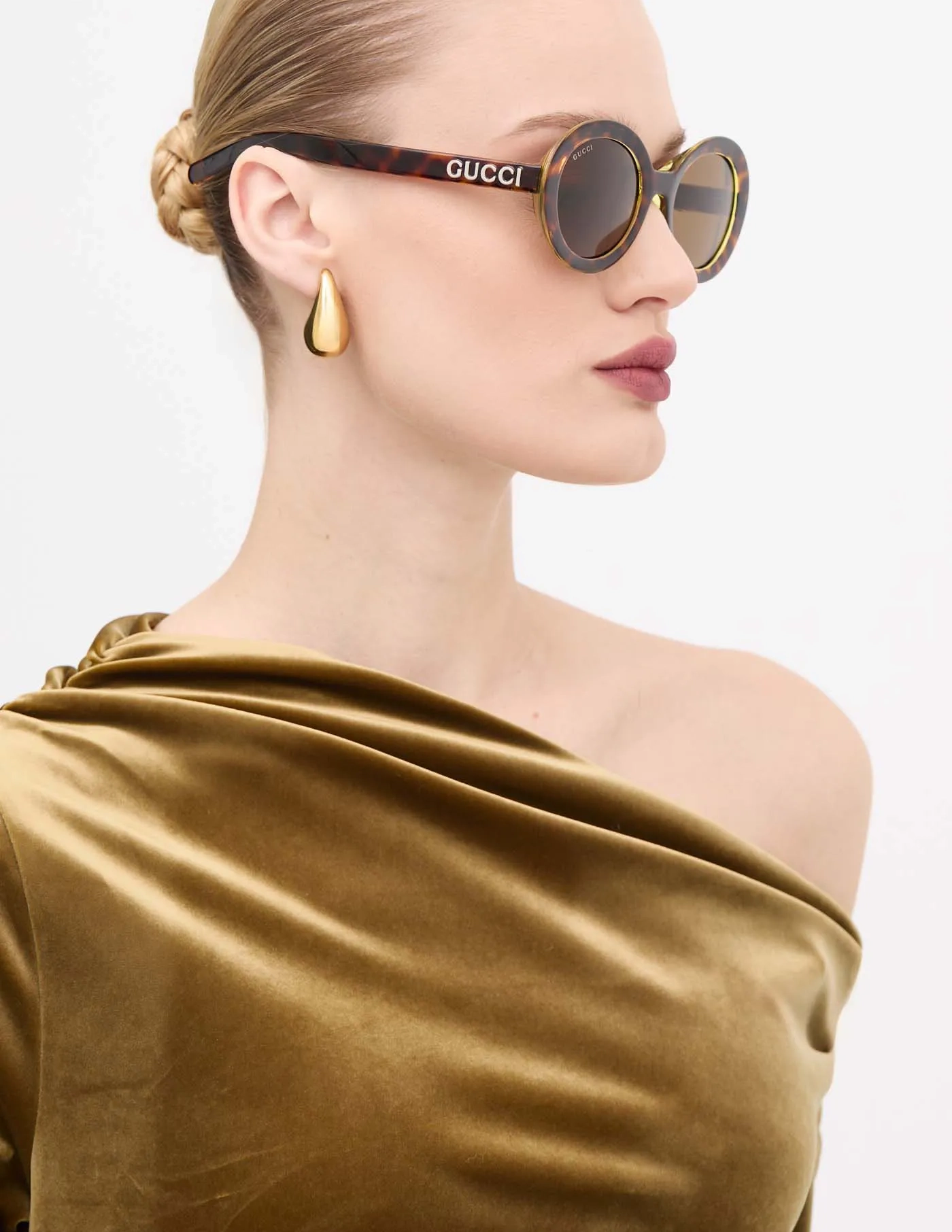 Солнцезащитные очки Gucci, коричневый
Солнцезащитные очки Gucci, коричневый