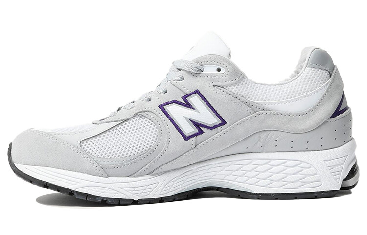 Кроссовки New Balance NB 2002R унисекс
Кроссовки New Balance NB 2002R унисекс