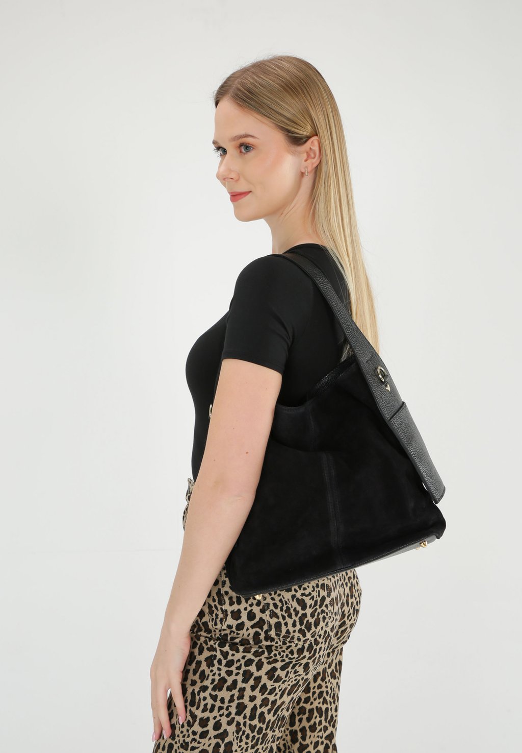 Сумка VENEZIA, черный
Сумка VENEZIA, черный