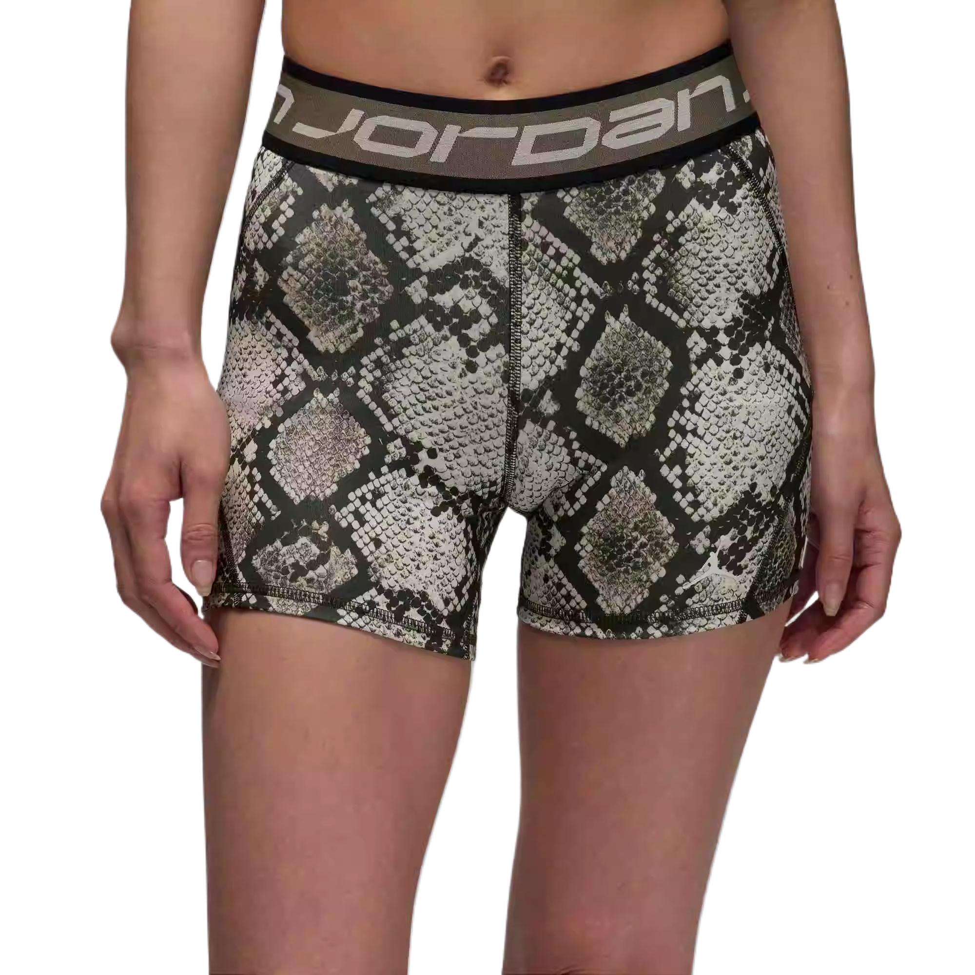 Спортивные шорты Women's Medium Olive Green Jordan, оливковый зеленый
Спортивные шорты Women's Medium Olive Green Jordan, оливковый зеленый