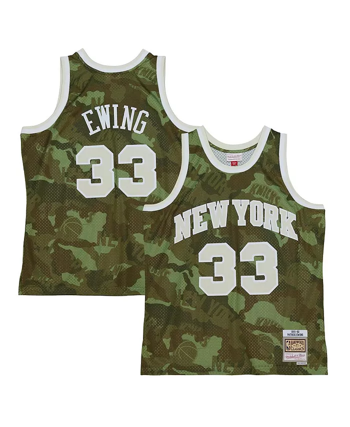 Мужская баскетбольная майка Patrick Ewing Camo New York Knicks Hardwood Classics 1991/92 Ghost Green Swingman Mitchell & Ness
Мужская баскетбольная майка Patrick Ewing Camo New York Knicks Hardwood Classics 1991/92 Ghost Green Swingman Mitchell & Ness