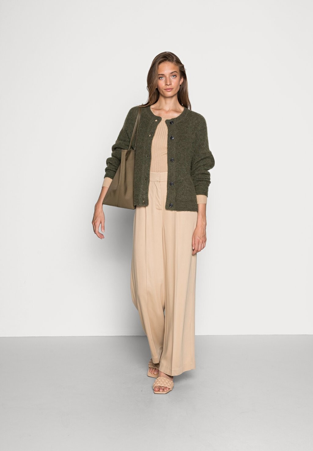 Кардиган LULU Selected, зеленый
Кардиган LULU Selected, зеленый