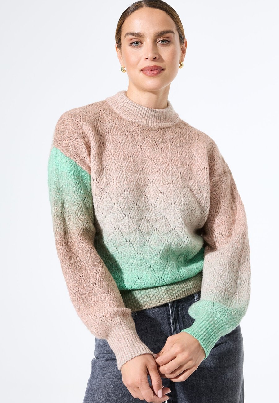 Джемпер Garcia PULLOVERS, Emerald Coast/Brown
Джемпер Garcia PULLOVERS, Emerald Coast/Brown