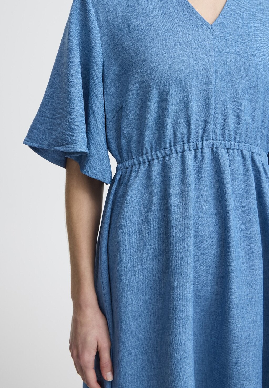 Дневное платье GAIYA b.young, синий
Дневное платье GAIYA b.young, синий