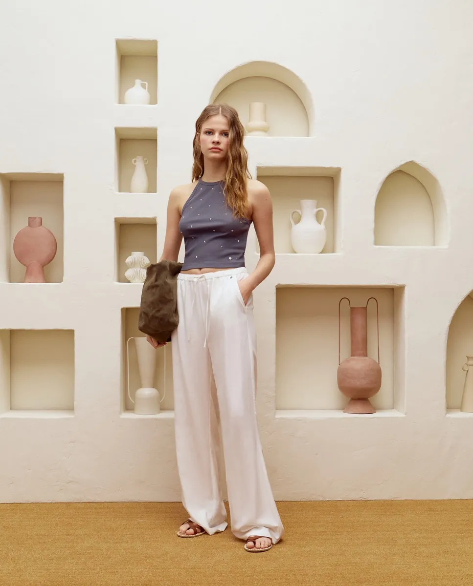 Женские длинные широкие брюки на завязках Green Coast, кремово-белый
Женские длинные широкие брюки на завязках Green Coast, кремово-белый