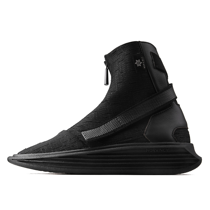 Повседневные туфли мужские черные NORVINCY
Повседневные туфли мужские черные NORVINCY