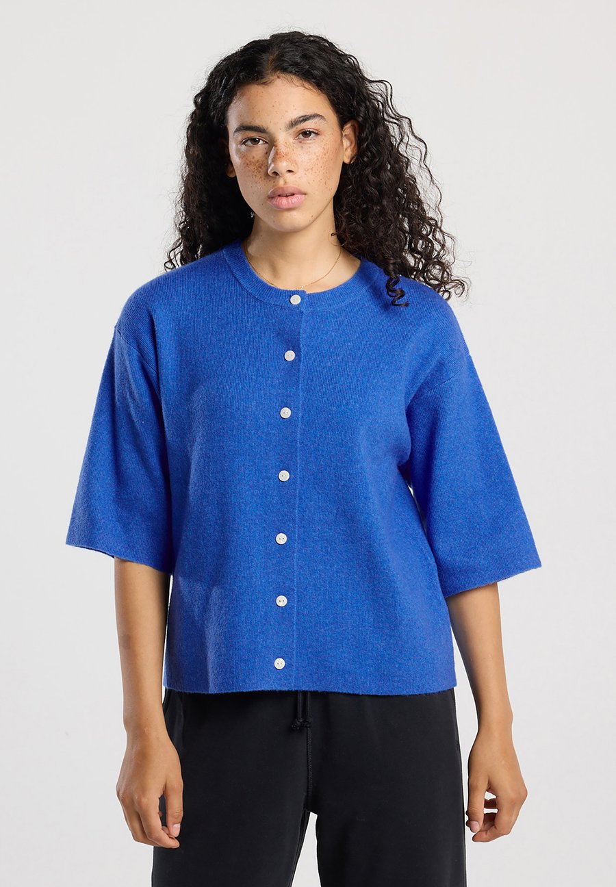 Кардиган America Today KENDALL, Blue Melange/Blue
Кардиган America Today KENDALL, Blue Melange/Blue