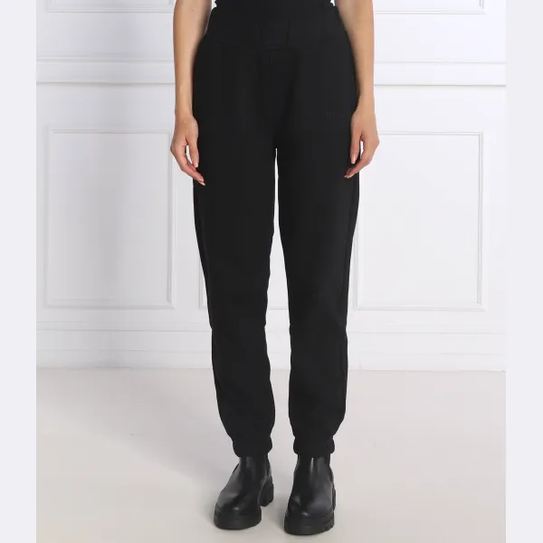 Спортивные брюки стандартного кроя Trussardi, черный
Спортивные брюки стандартного кроя Trussardi, черный