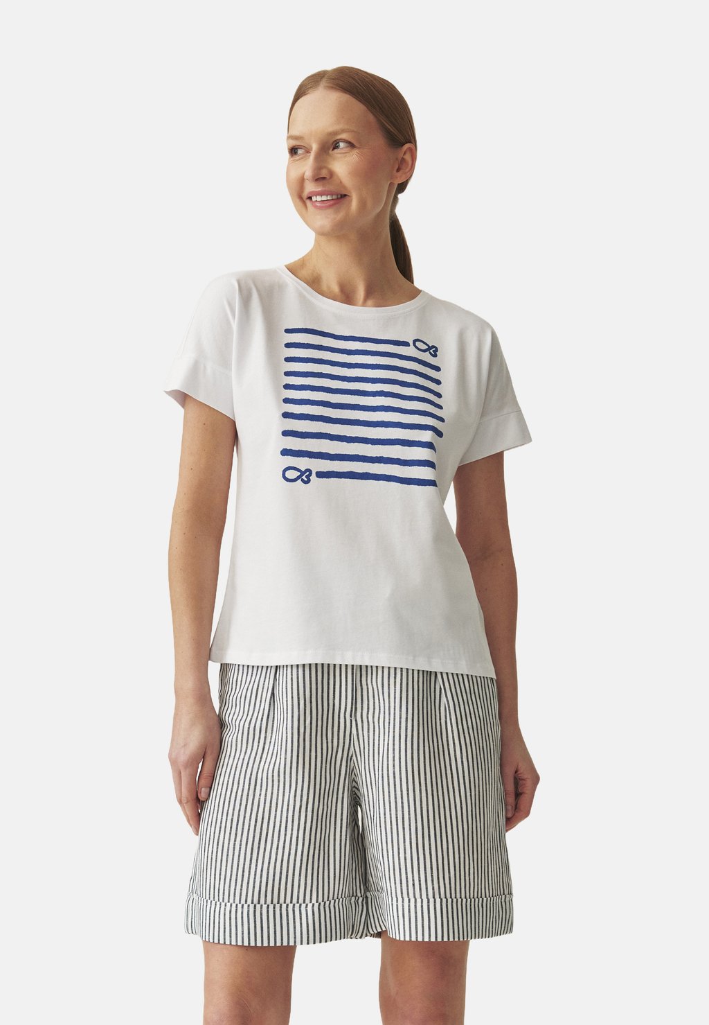 Футболка с принтом MONKI TATUUM, белый
Футболка с принтом MONKI TATUUM, белый