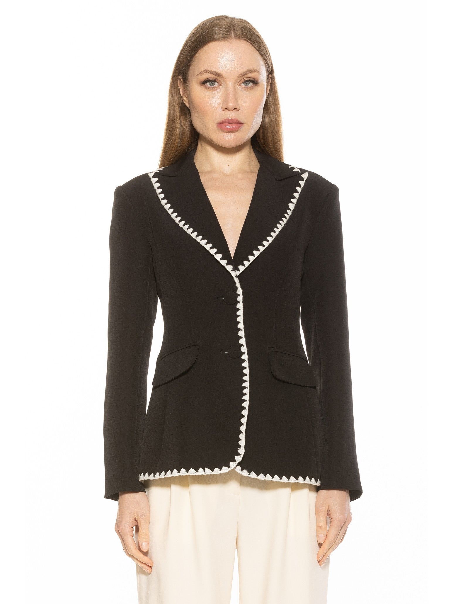 Джессилин Блейзер ALEXIA ADMOR, черный
Джессилин Блейзер ALEXIA ADMOR, черный