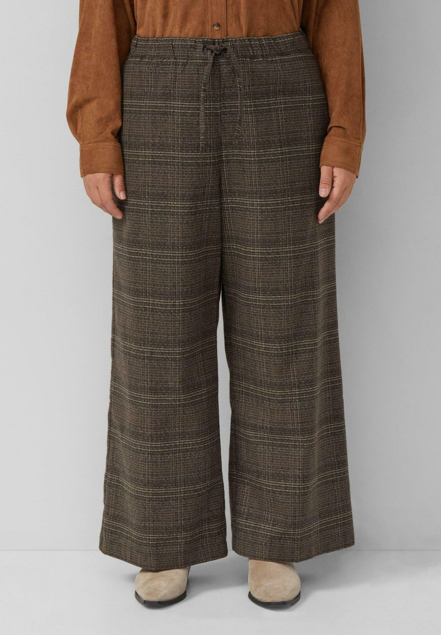 Брюки QS Trousers, Dunkelbraun/Brown
Брюки QS Trousers, Dunkelbraun/Brown