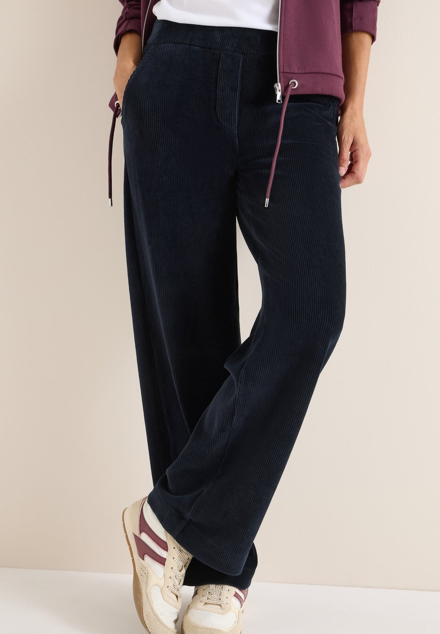 Брюки Cecil WIDE, Blau/Dark Blue
Брюки Cecil WIDE, Blau/Dark Blue