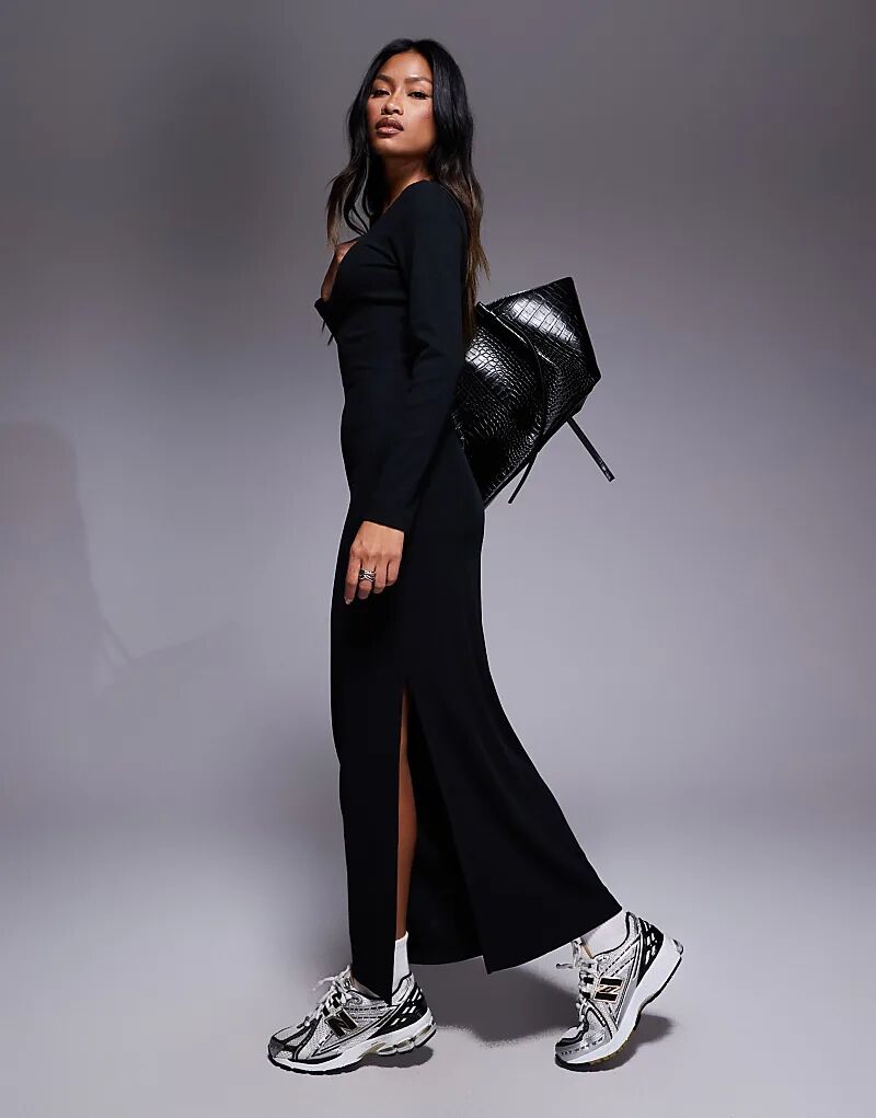 Платье макси в рубчик с разрезом ASOS DESIGN черного цвета
Платье макси в рубчик с разрезом ASOS DESIGN черного цвета