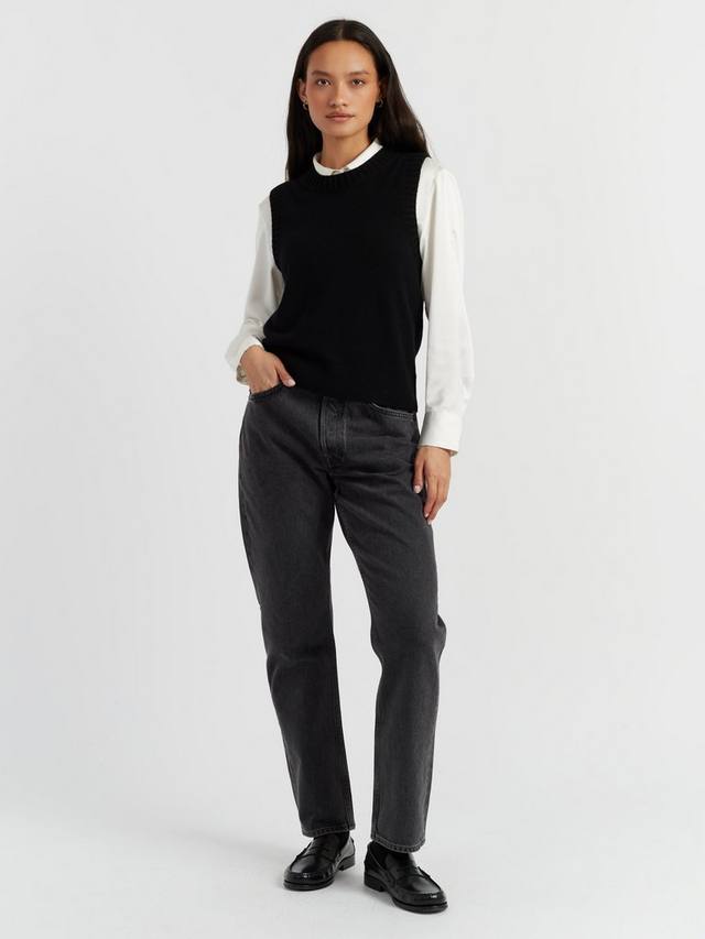 Маечка с круглым вырезом из шерсти Chinti & Parker, Black
Маечка с круглым вырезом из шерсти Chinti & Parker, Black