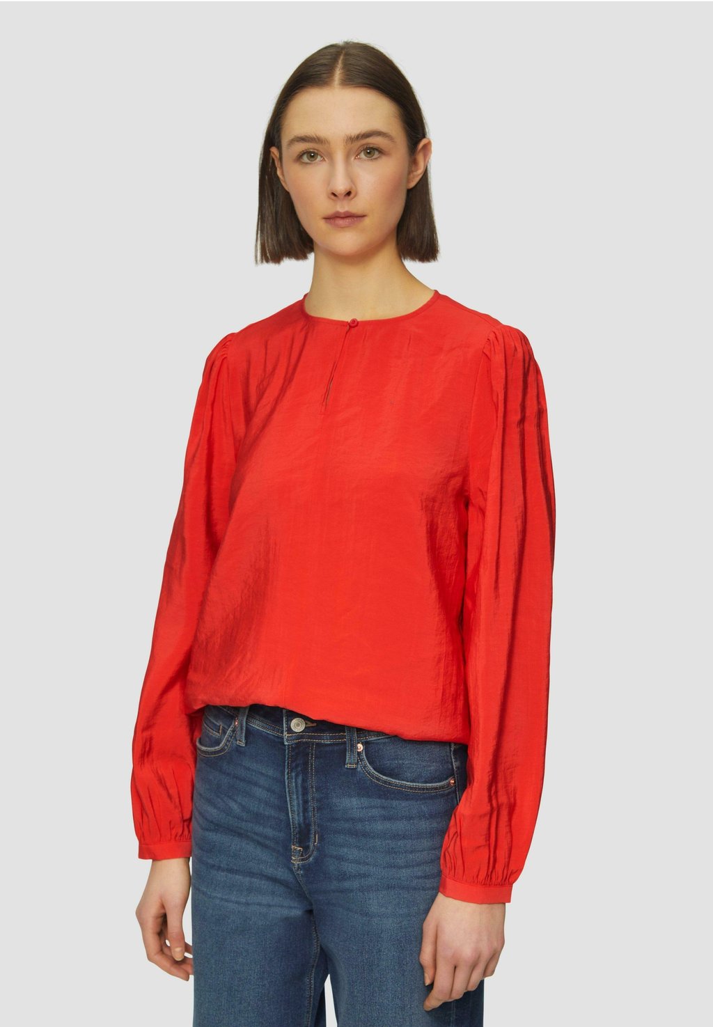 Блуза MIT RAFFUNG UND PUFFÄRMELN s.Oliver, светло-красный
Блуза MIT RAFFUNG UND PUFFÄRMELN s.Oliver, светло-красный