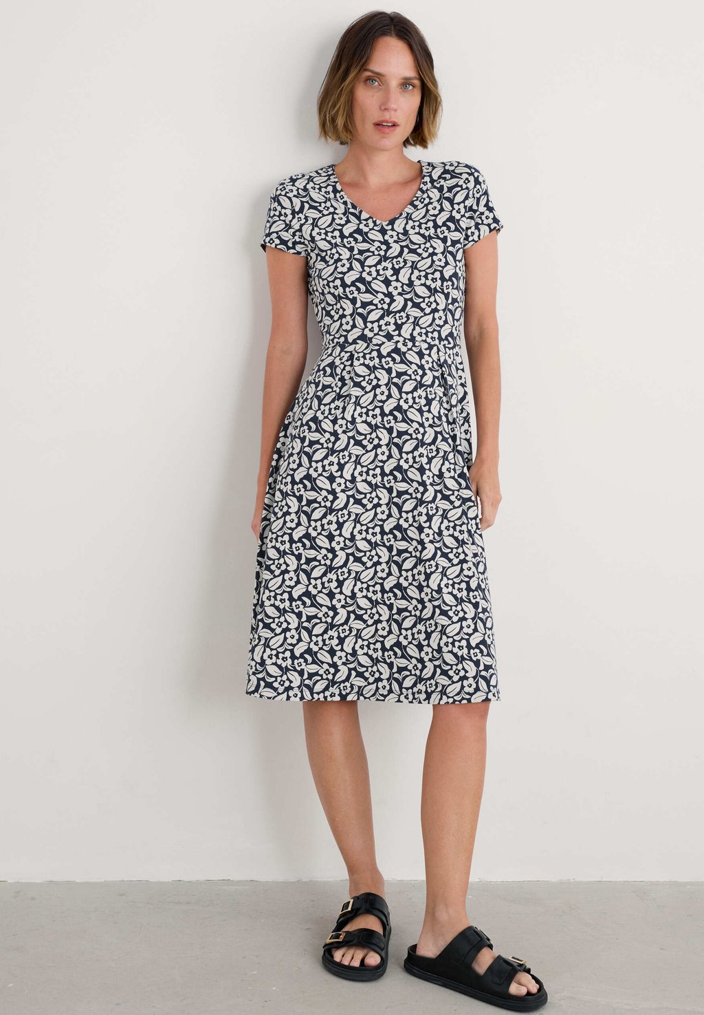 Платье из джерси Seasalt Cornwall, темно-синий
Платье из джерси Seasalt Cornwall, темно-синий