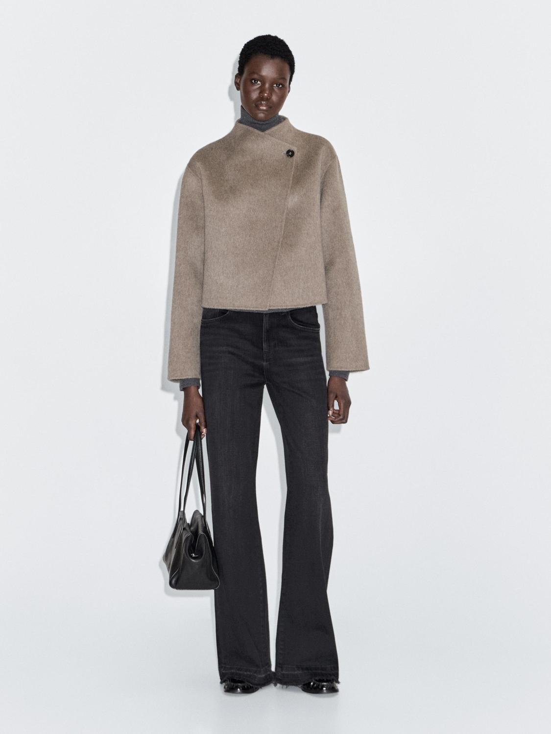 Короткое пальто с начесом Massimo Dutti, песочный
Короткое пальто с начесом Massimo Dutti, песочный