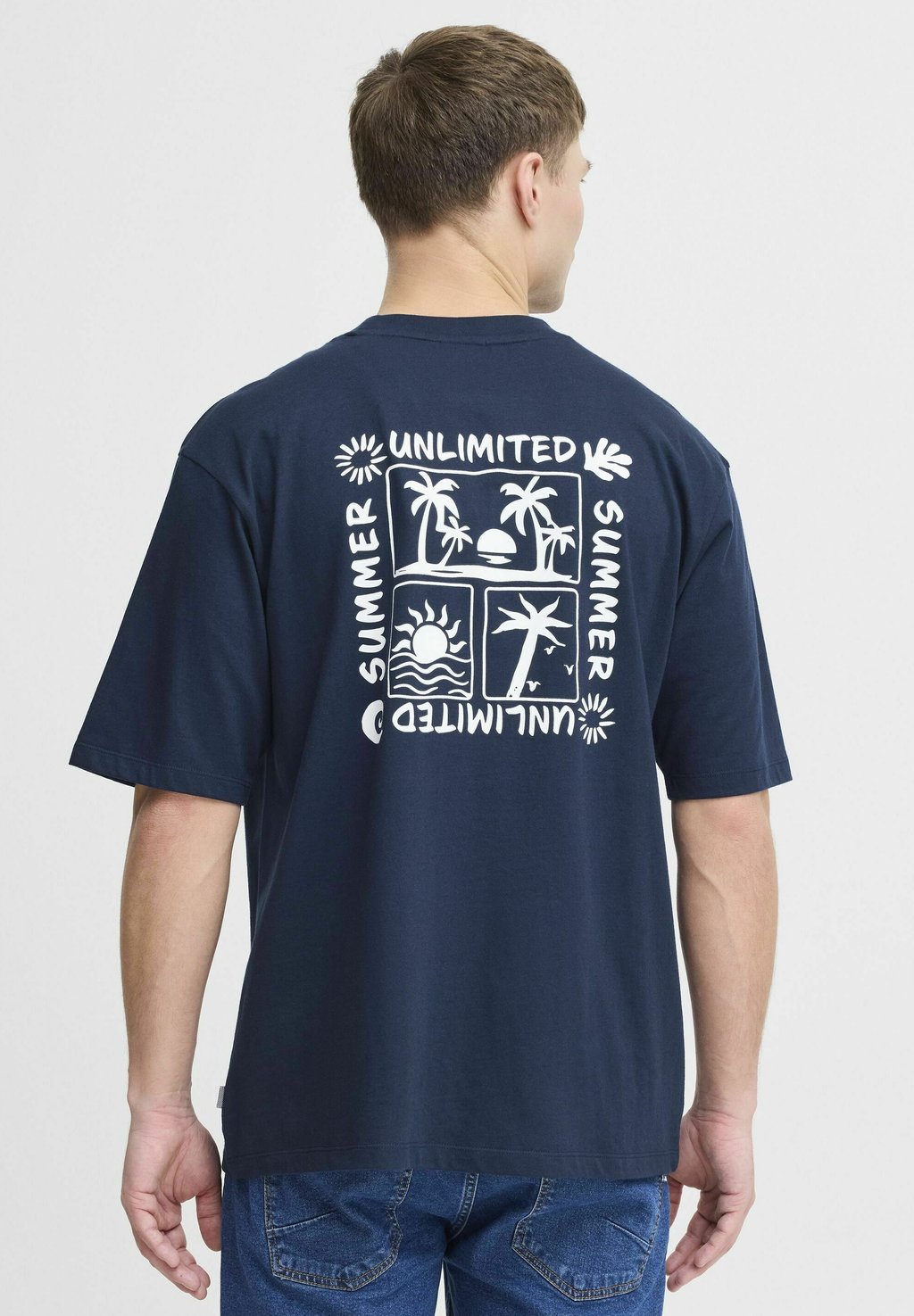 Футболка с принтом SDODANIEL Solid, синий
Футболка с принтом SDODANIEL Solid, синий