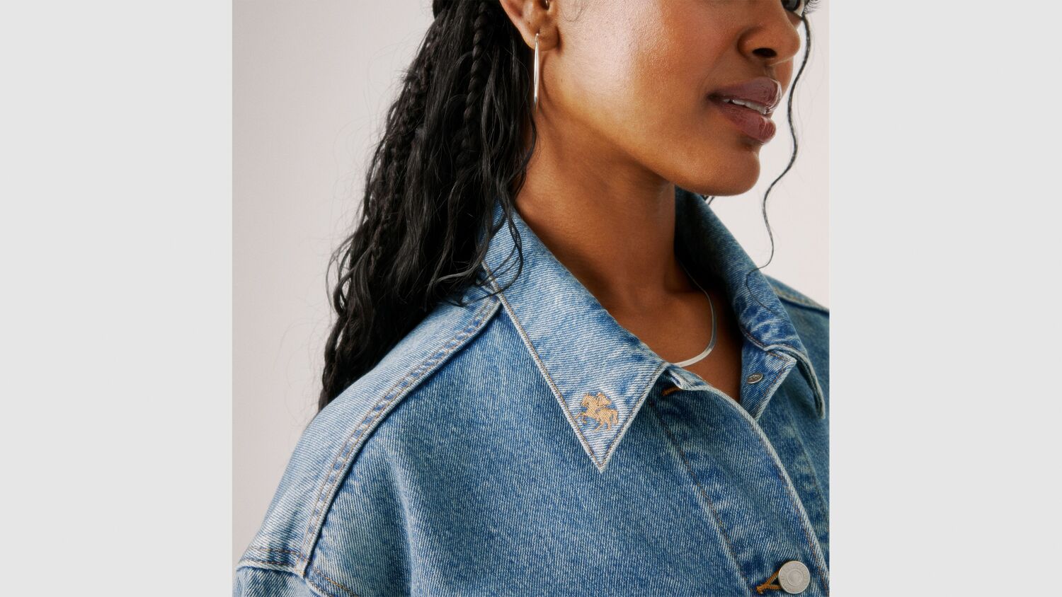 Куртка дальнобойщика Beyoncé X Levi's Levi's, Authentic Finish - Medium Wash
Куртка дальнобойщика Beyoncé X Levi's Levi's, Authentic Finish - Medium Wash