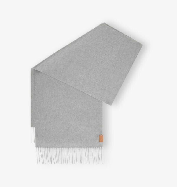 Кашемировый шарф с бахромой и логотипом Loewe, серый
Кашемировый шарф с бахромой и логотипом Loewe, серый