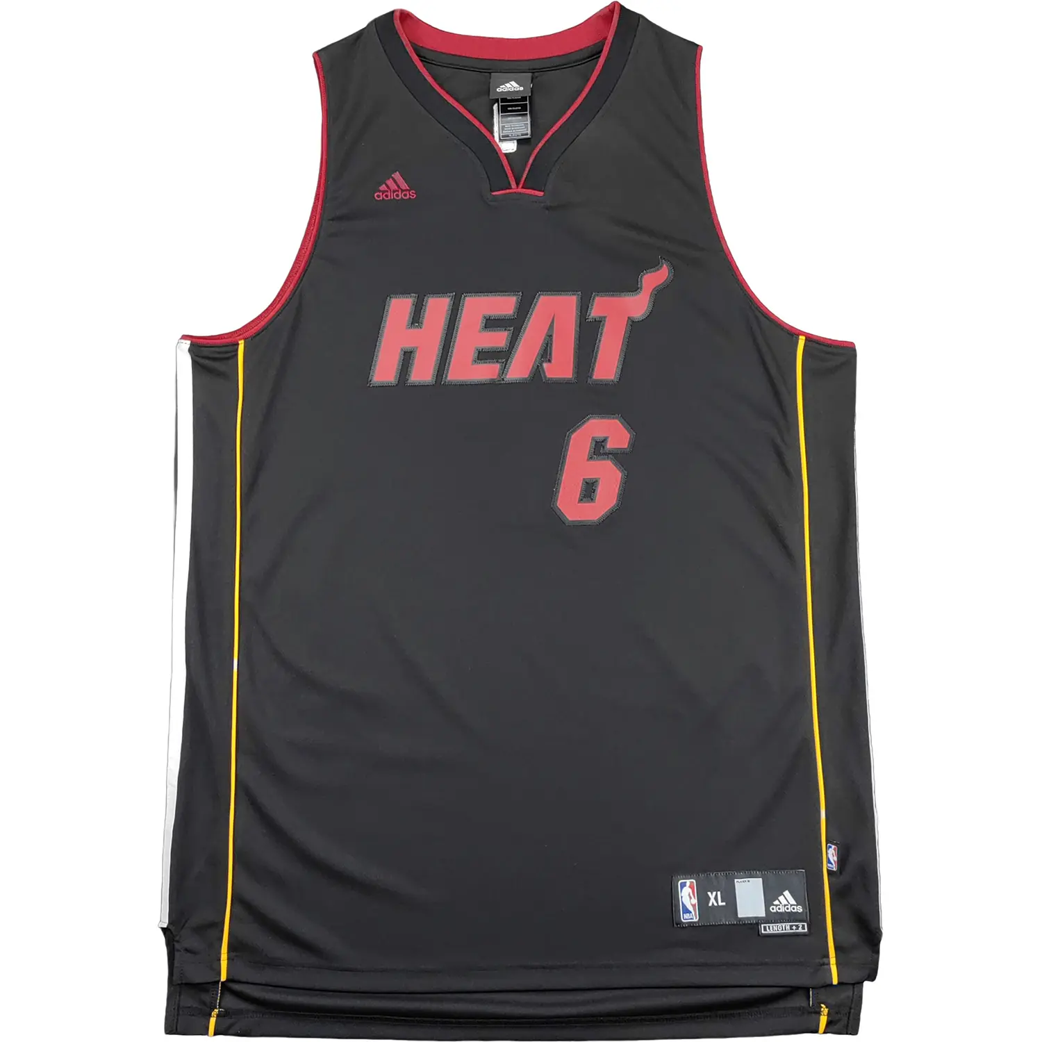 Adidas Баскетбольная майка унисекс черная
Adidas Баскетбольная майка унисекс черная