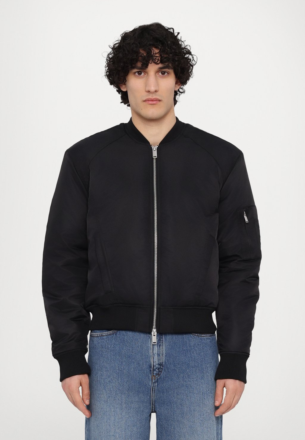 Куртка-бомбер PADDED Han Kjøbenhavn, черный
Куртка-бомбер PADDED Han Kjøbenhavn, черный