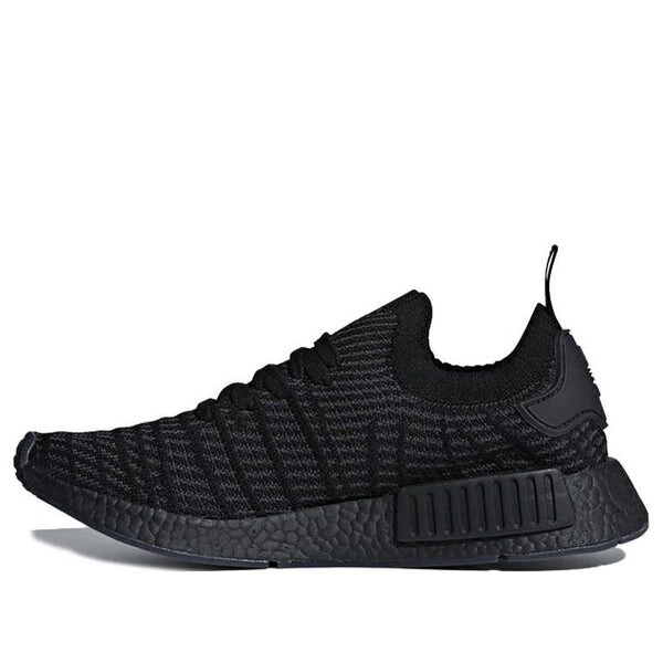 Кроссовки nmd_r1 primeknit stlt Adidas, черный
Кроссовки nmd_r1 primeknit stlt Adidas, черный