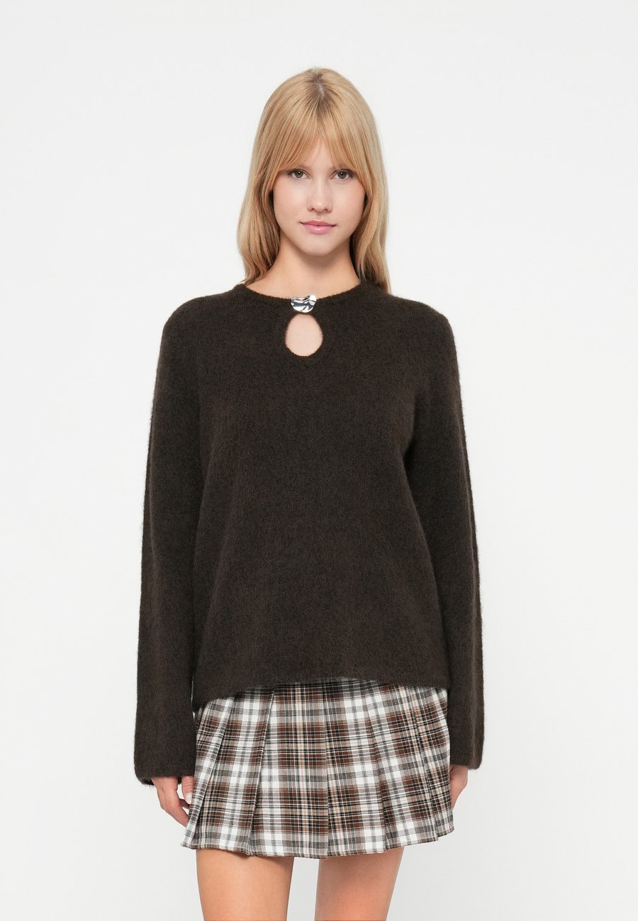 Джемпер Selected Femme SLFLULU BRUSHED KEYHOLE O NECK, Delicioso Melange/Brown
Джемпер Selected Femme SLFLULU BRUSHED KEYHOLE O NECK, Delicioso Melange/Brown