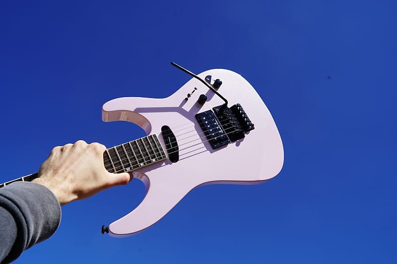 Электрогитара ESP LTD DELUXE Mirage Deluxe '87 - Pearl Pink 6-String Electric Guitar NOS
Электрогитара ESP LTD DELUXE Mirage Deluxe '87 - Pearl Pink 6-String Electric Guitar NOS