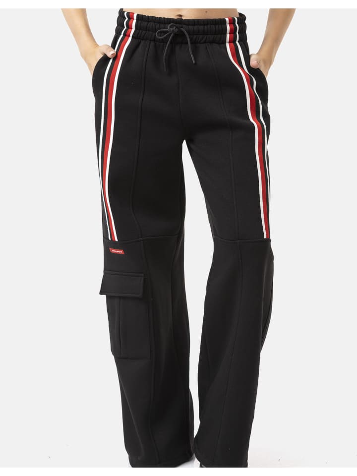 Cipo & Baxx Спортивные штаны WR155 черного цвета
Cipo & Baxx Спортивные штаны WR155 черного цвета