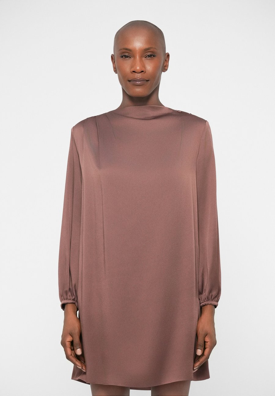 Платье Weekend Max Mara CABINA ABITO, Bronzo/Brown
Платье Weekend Max Mara CABINA ABITO, Bronzo/Brown