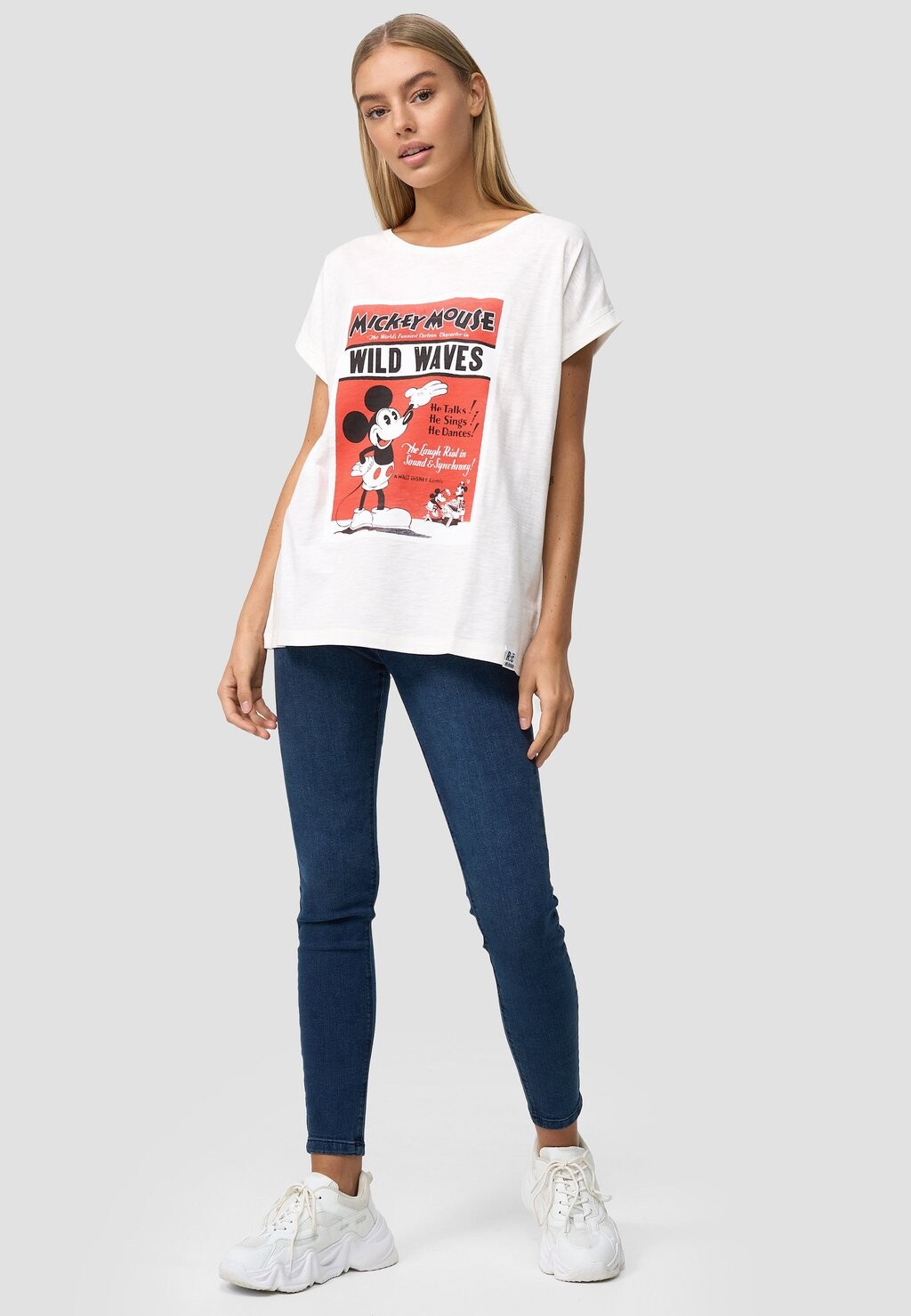 Футболка с принтом MICKEY MOUSE WILD WAVES Re:Covered, белый
Футболка с принтом MICKEY MOUSE WILD WAVES Re:Covered, белый