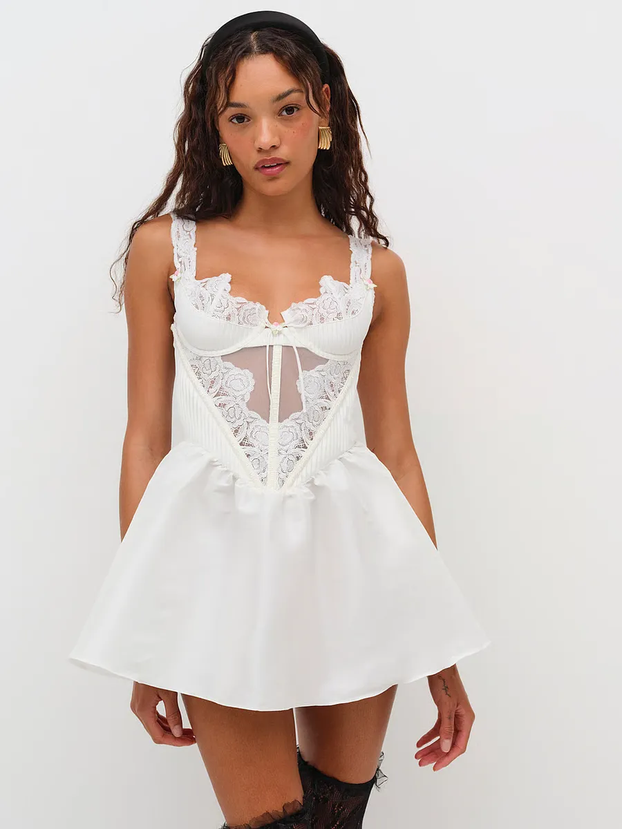 Платье-комбинация Isabella For Love & Lemons, белый
Платье-комбинация Isabella For Love & Lemons, белый