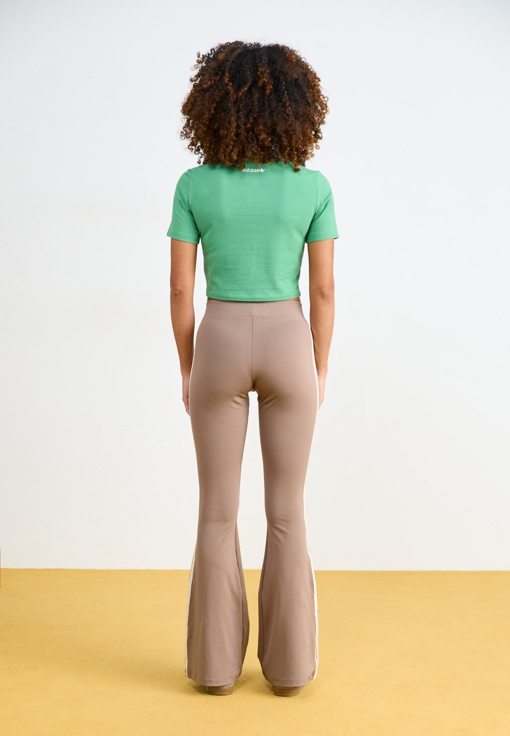 Брюки adidas Originals, коричневый
Брюки adidas Originals, коричневый