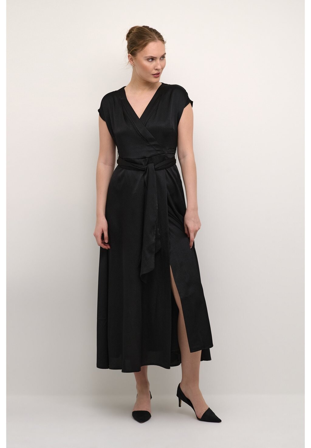 Длинное платье Love Copenhagen
Длинное платье Love Copenhagen